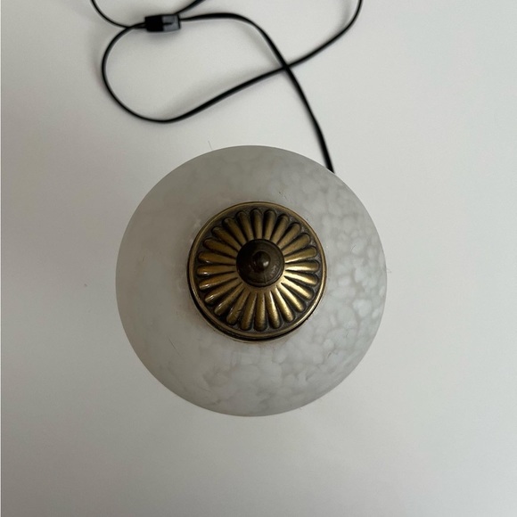 ❌SOLD❌ Vintage Fringe Beaded table lamp with frosted glass and bronze base - Picture 5 of 8